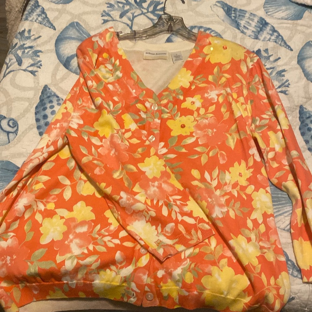 Yellow flower sweater shirt
